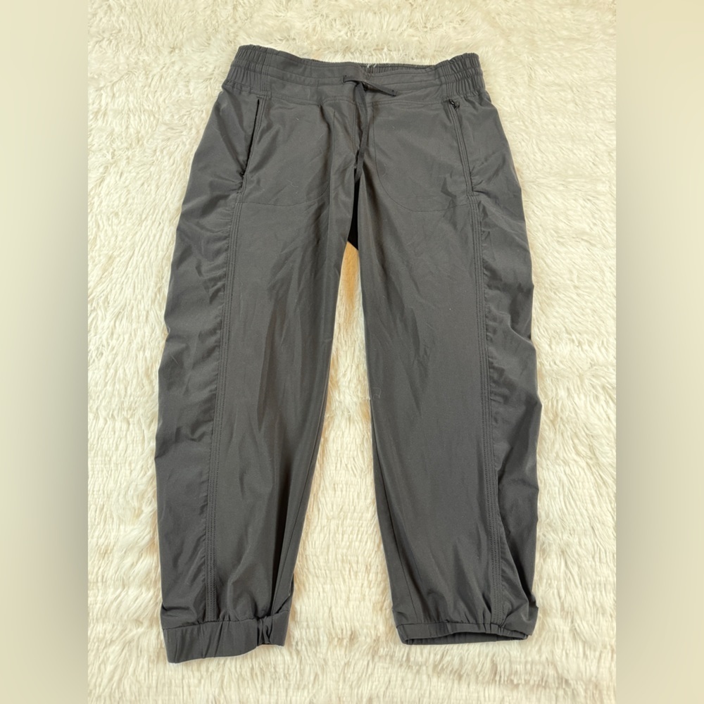 Athleta La Viva Capri Cropped Jogger - Black - Size 2 - Picture 2 of 6